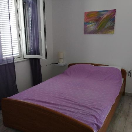 Apartmani Nevera Veglia Exterior foto