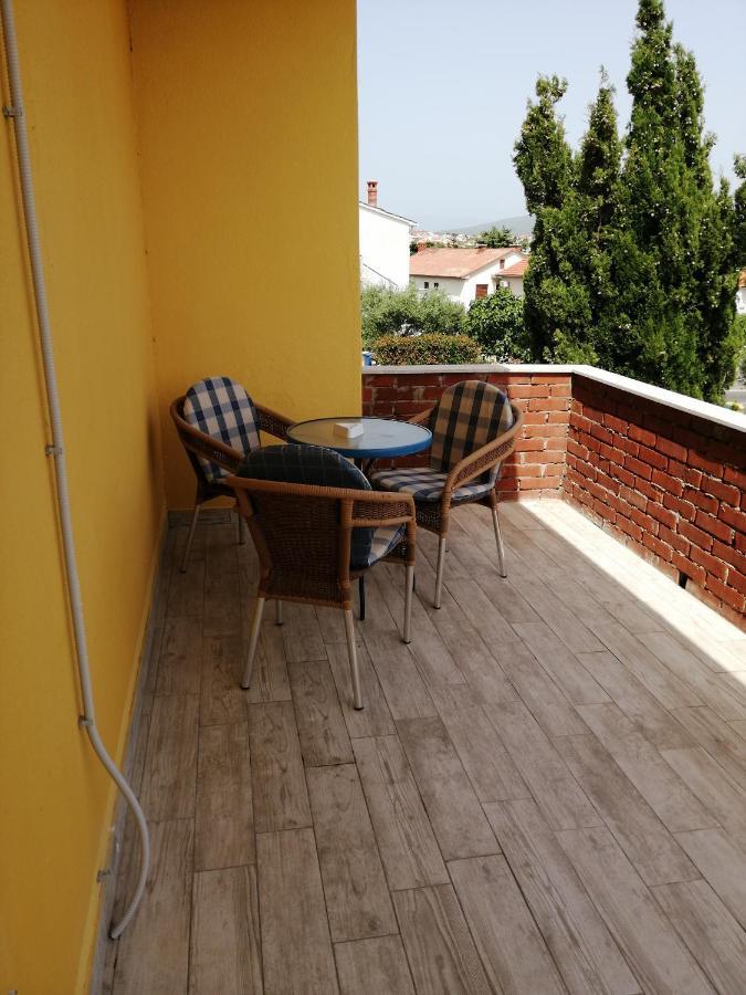 Apartmani Nevera Veglia Exterior foto