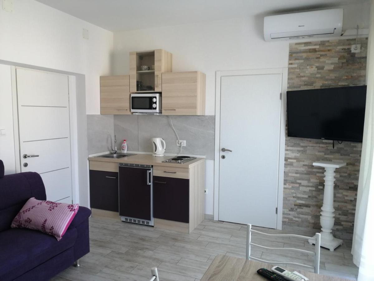 Apartmani Nevera Veglia Exterior foto