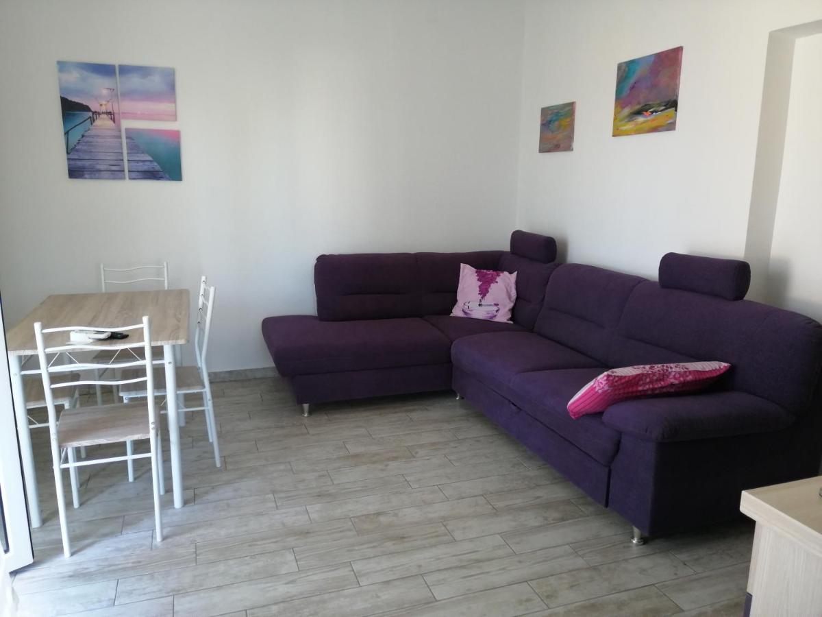 Apartmani Nevera Veglia Exterior foto