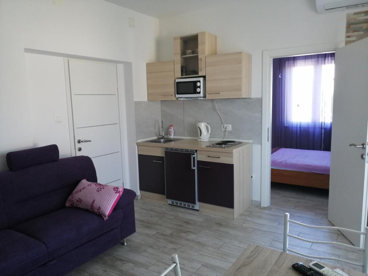 Apartmani Nevera Veglia Exterior foto